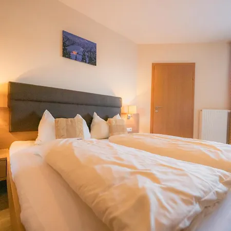 Hutegger Apartment *