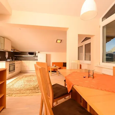 Hutegger Apartment *